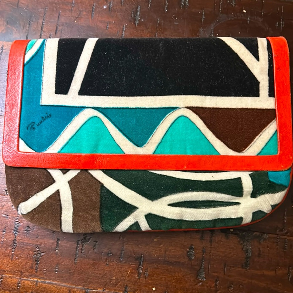 Emilio Pucci RARE Vintage 
designer clutch